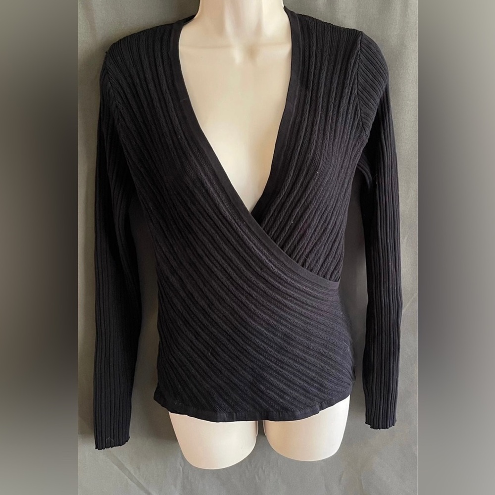 (05) NWT women's top INC International (L) MSRP $69.50